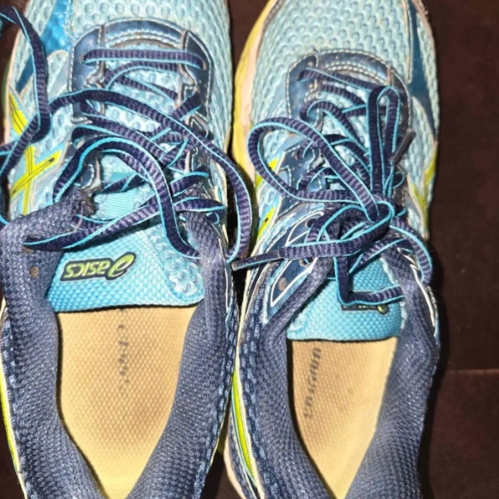 ASICS Vibrant Blue Athletic Shoes